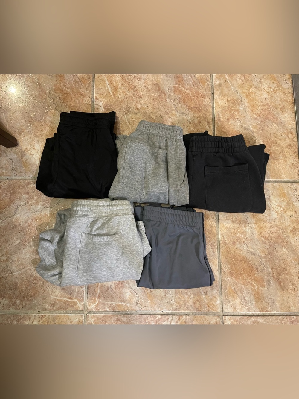 Set of 5 Mens Jogger/Sweatpants/trackpants. SM
